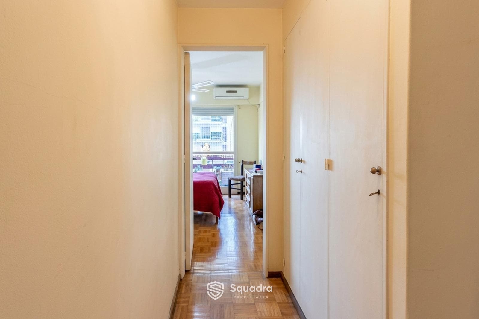 FOR SALE - 2-bedroom apartment with a balcony - Macrocentro, Rosario.