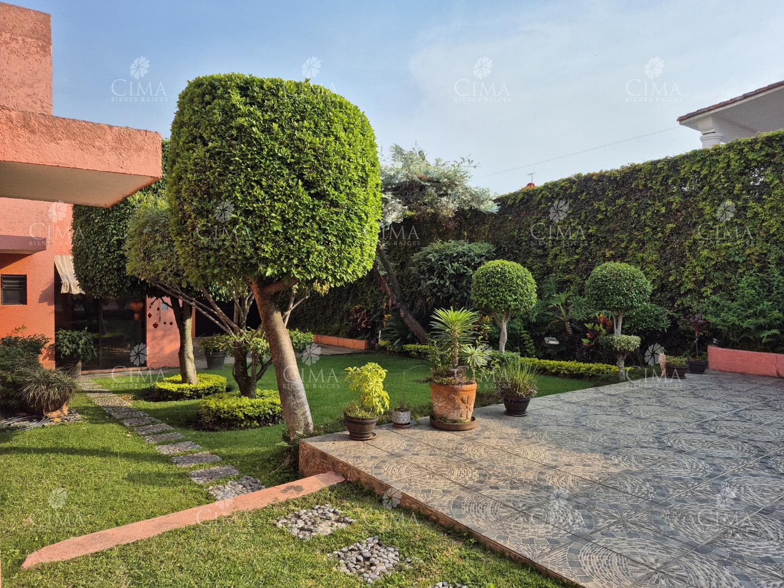 House for Sale in Hacienda Tetela - V412