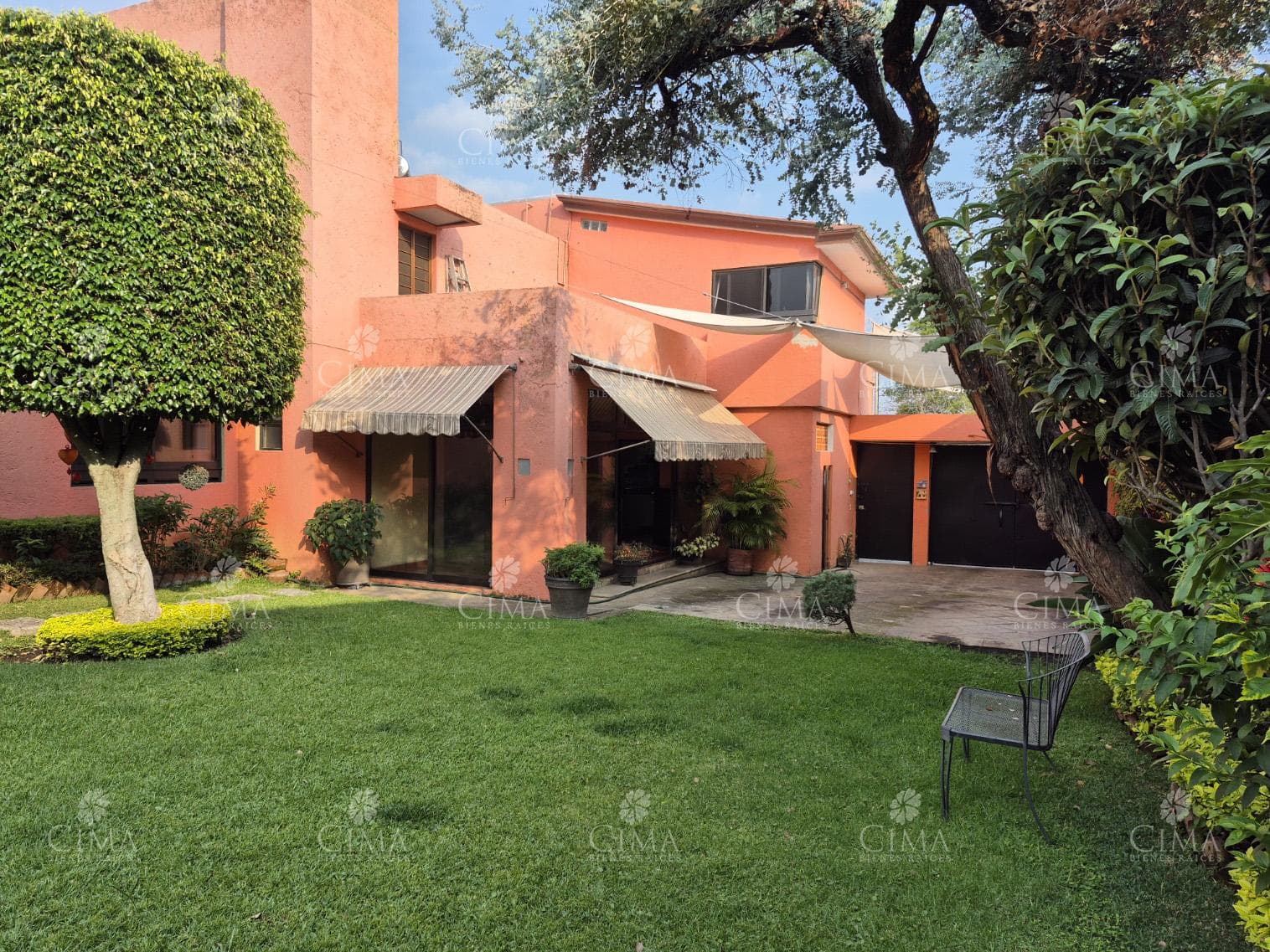 House for Sale in Hacienda Tetela - V412
