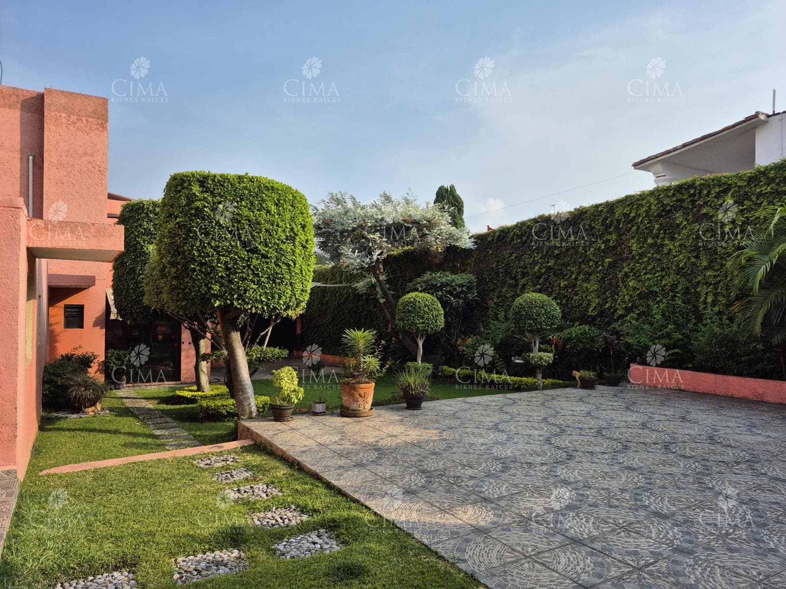 House for Sale in Hacienda Tetela - V412