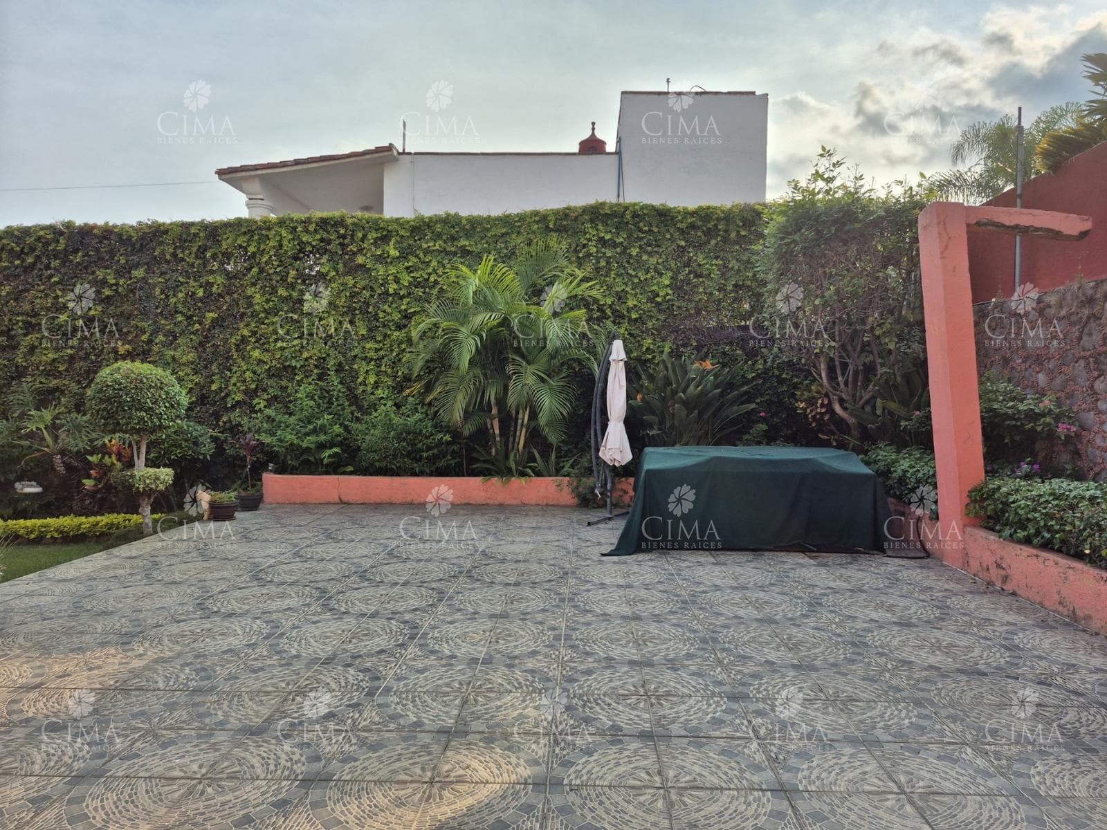 House for Sale in Hacienda Tetela - V412