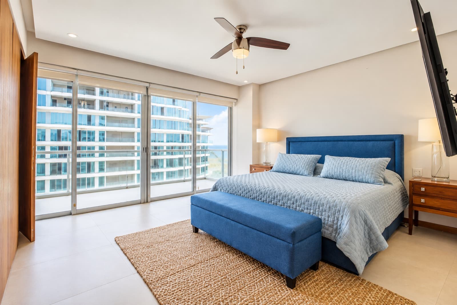 Oceanfront Residence on the Nuevo Vallarta Peninsula $26,900,000 MXN | 304 m² | 4 bedrooms