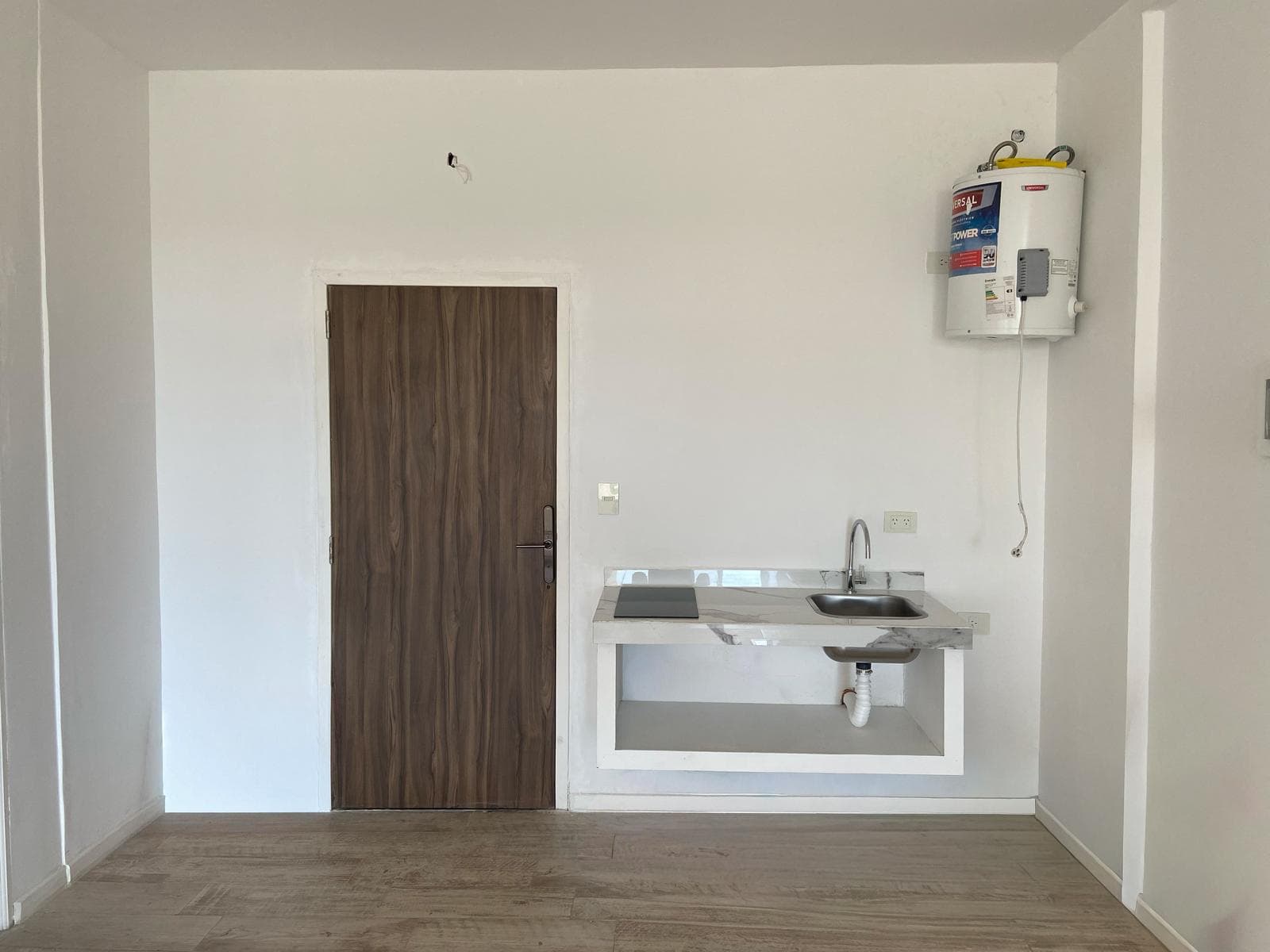 Brand-New Studio Apartment for Sale with Garage | Delta Center Nordelta | Tigre. Suitable for Professionals
