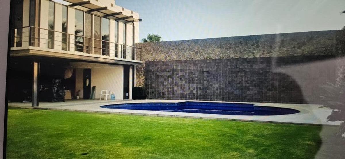 Furnished House for Sale in the Insurgentes Subdivision, Cuernavaca