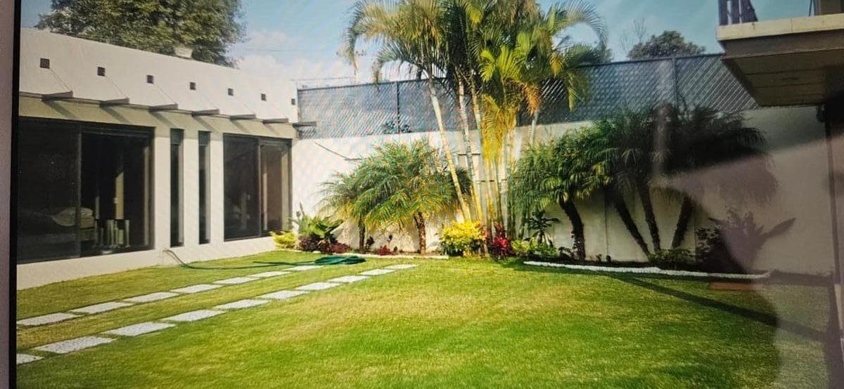 Furnished House for Sale in the Insurgentes Subdivision, Cuernavaca