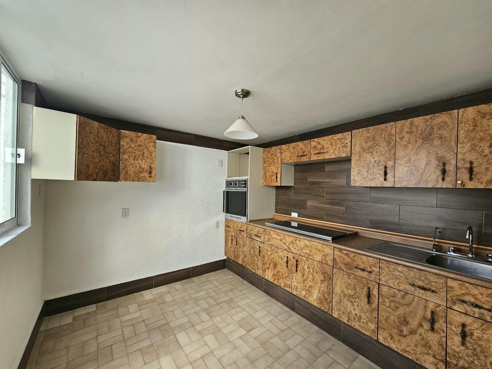 House for Rent in Arboledas