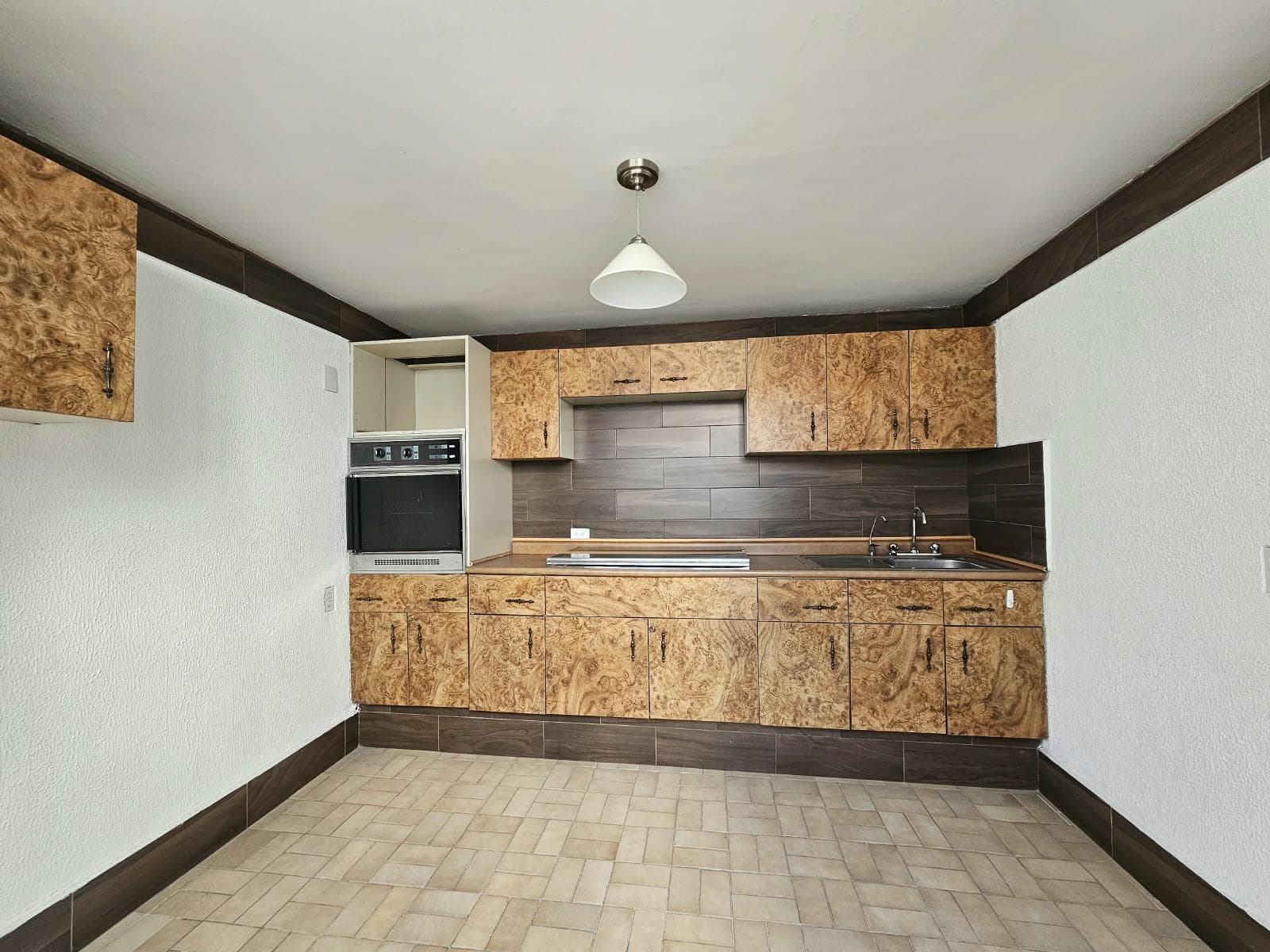 House for Rent in Arboledas