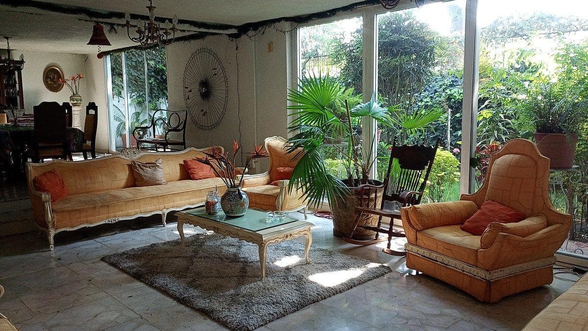 HOUSE, LAND USE: 290 m, Outbuilding: 180 m / 5 Rooms