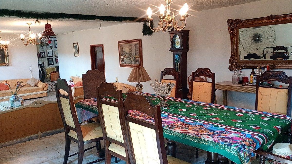 HOUSE, LAND USE: 290 m, Outbuilding: 180 m / 5 Rooms