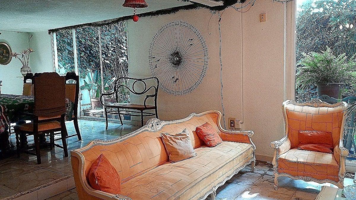 HOUSE, LAND USE: 290 m, Outbuilding: 180 m / 5 Rooms