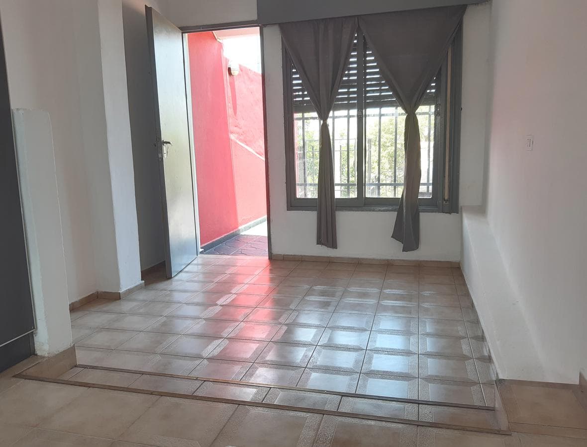 APARTMENT WITH PRIVATE TERRACE 2 bedrooms JUNIORS Neighborhood
