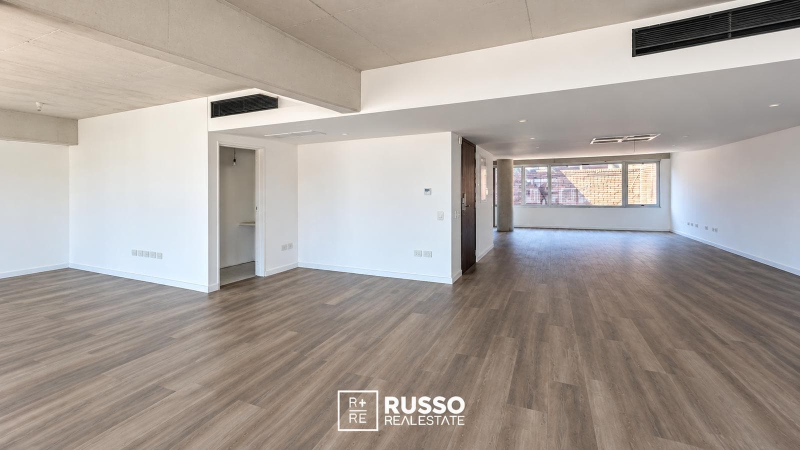 FOR SALE: HIGH-END CORPORATE OFFICE SPACE - TRIBUNALES