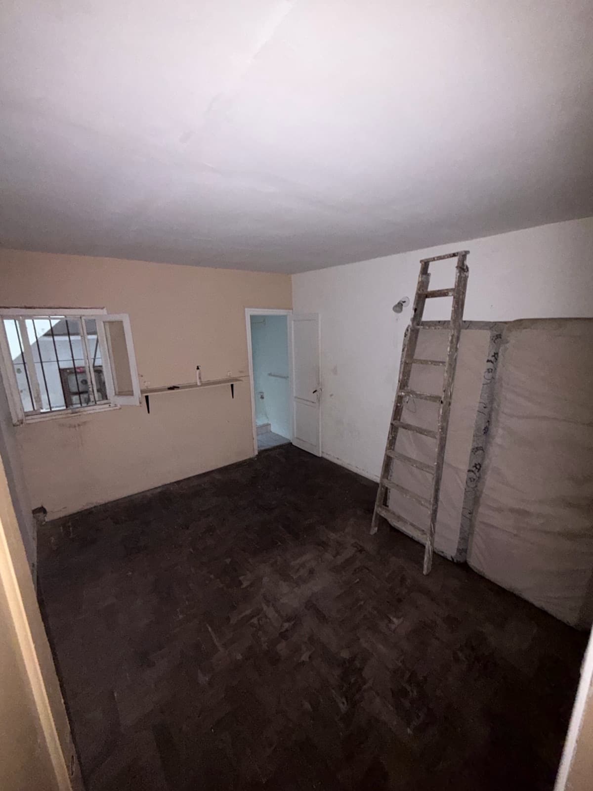 HOUSE FOR SALE - 2 BEDROOMS - Barrio Industrial