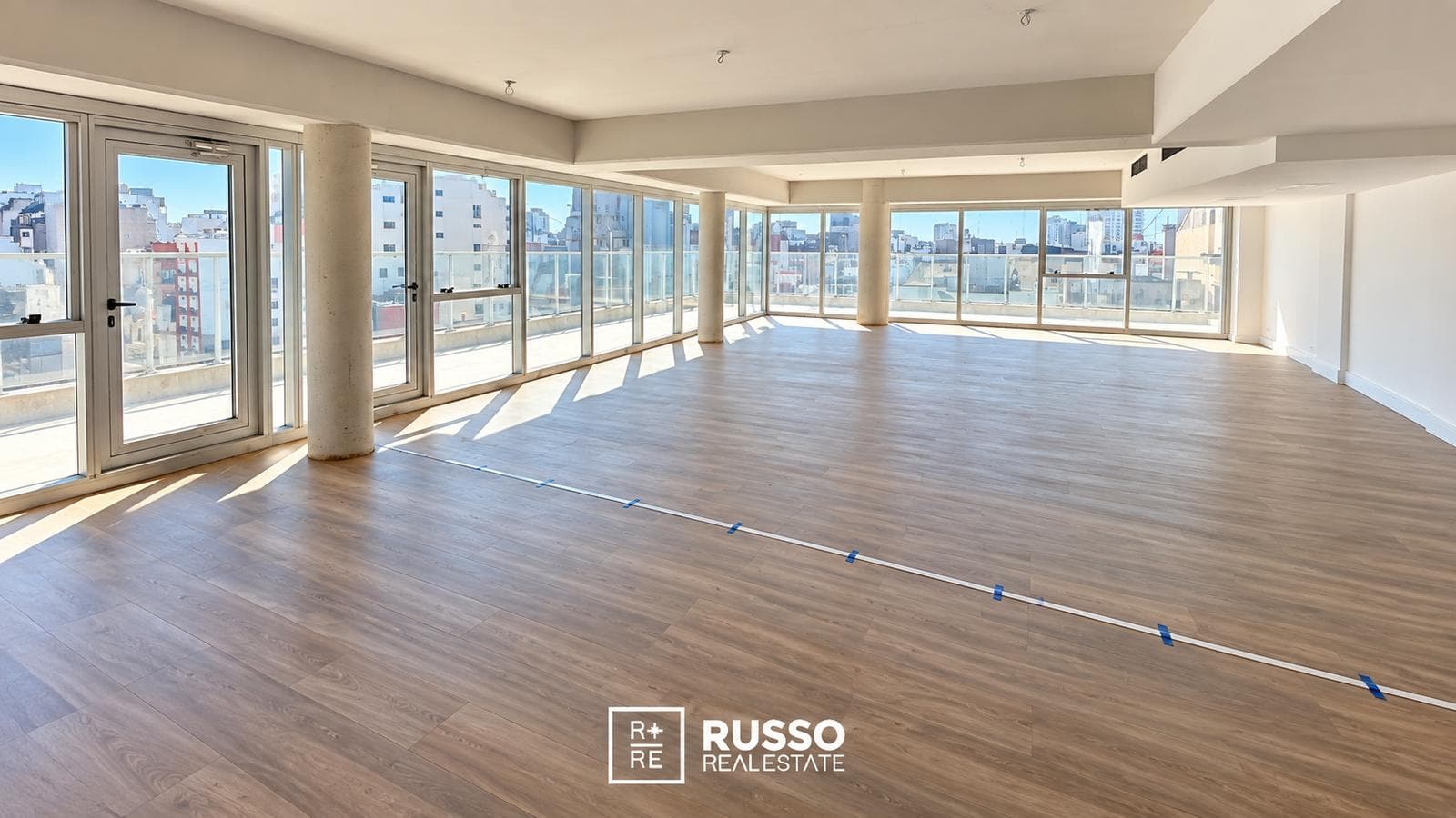 FOR SALE: HIGH-END CORPORATE OFFICE SPACE - TRIBUNALES