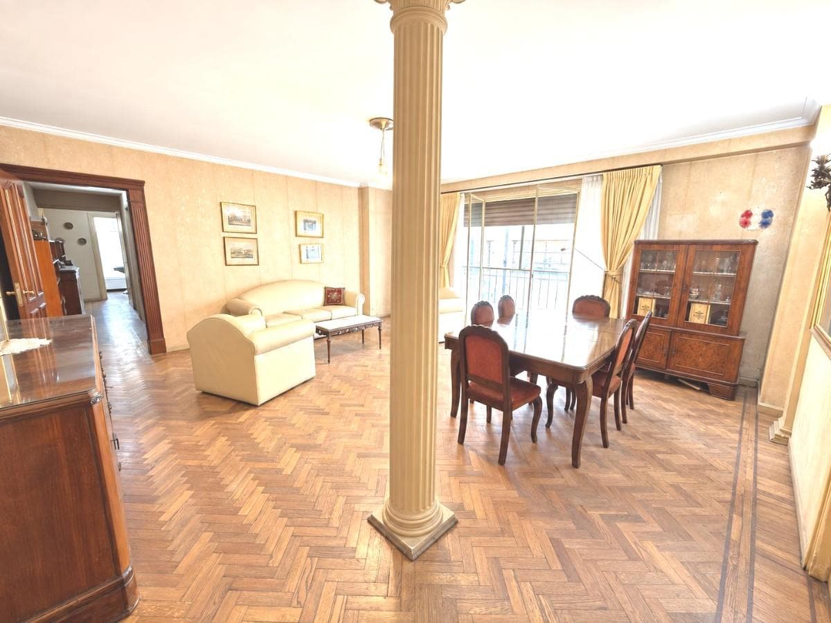 FOR SALE: 4-Room Apartment with Maid's Quarters - Monserrat