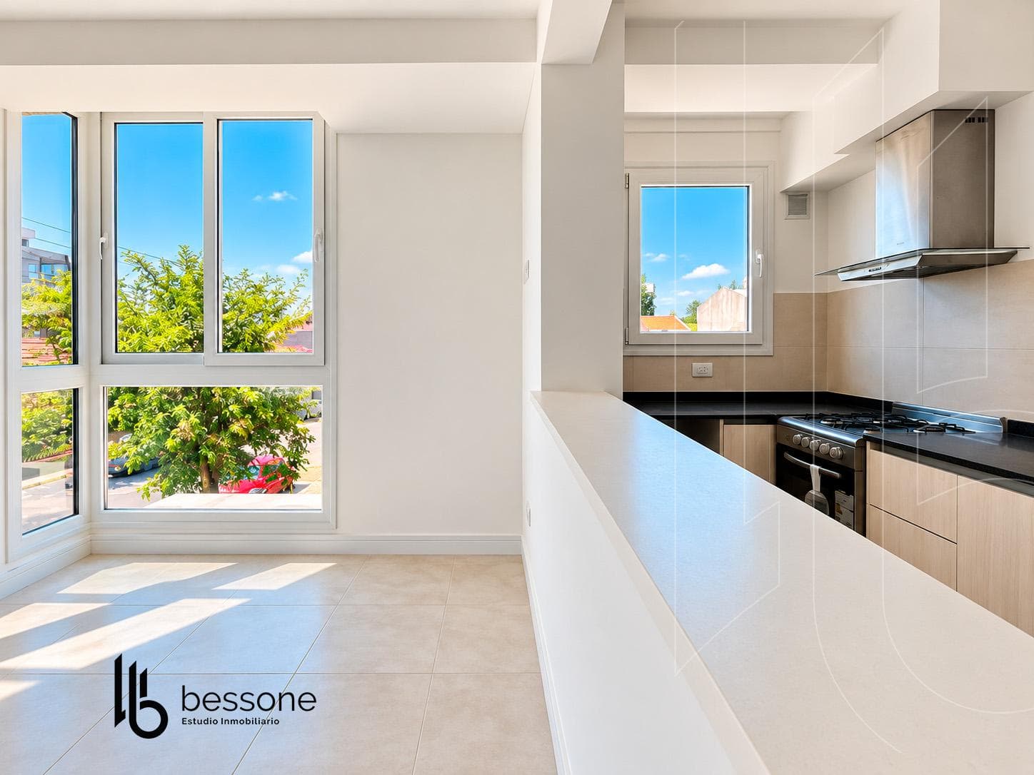 2-Room Apartment for Rent in Chauvin