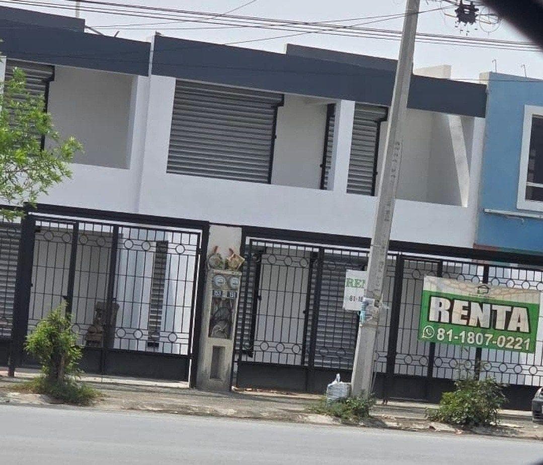 COMMERCIAL SPACES IN DOWNTOWN GARCIA $6,500.00