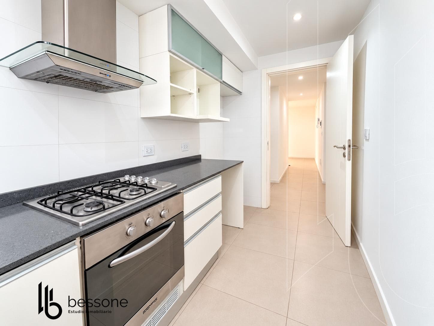 Exclusive 3-Room Apartment with Views of the Ocean and the Casino
