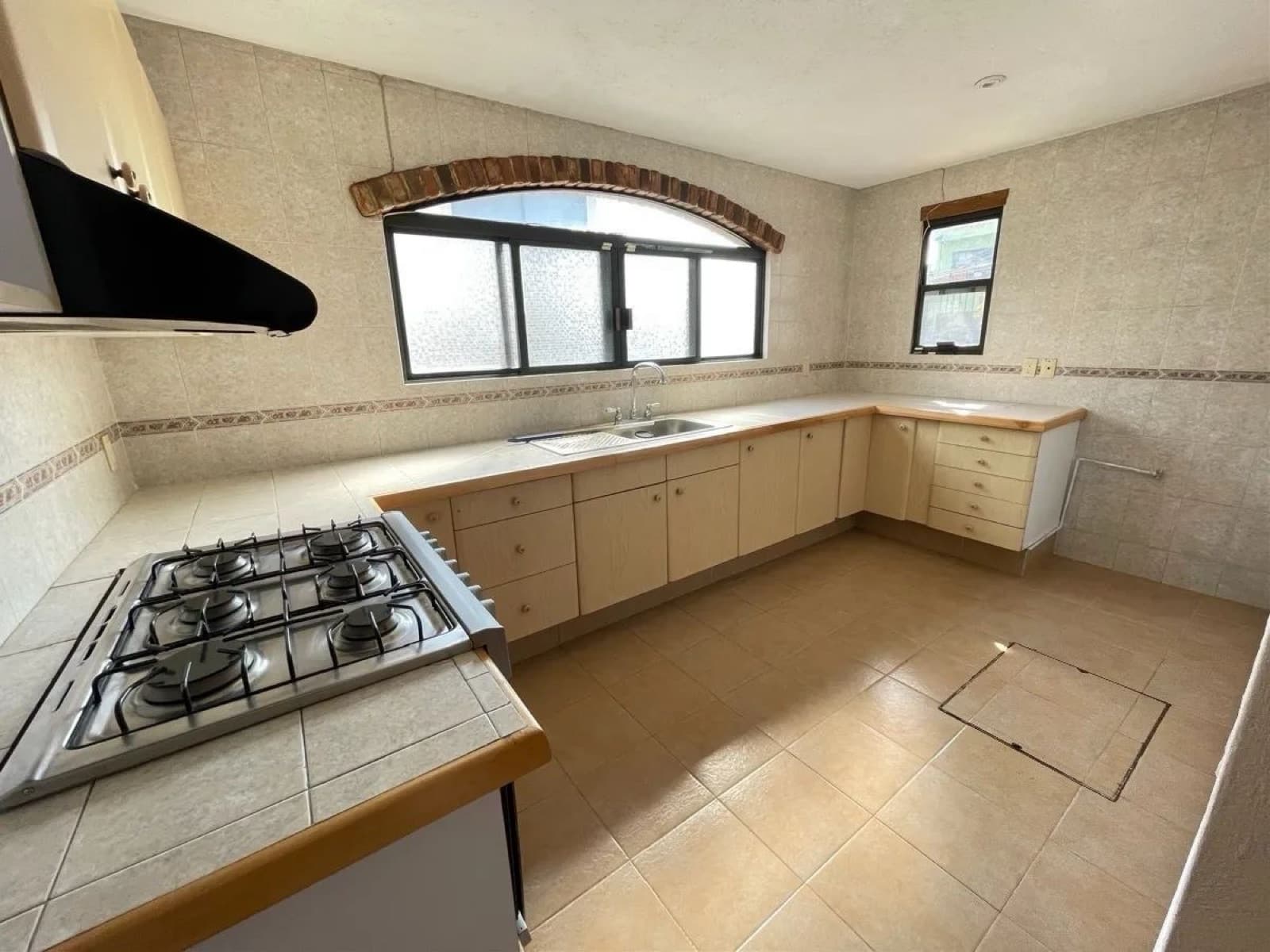 House - Vista Hermosa Extension