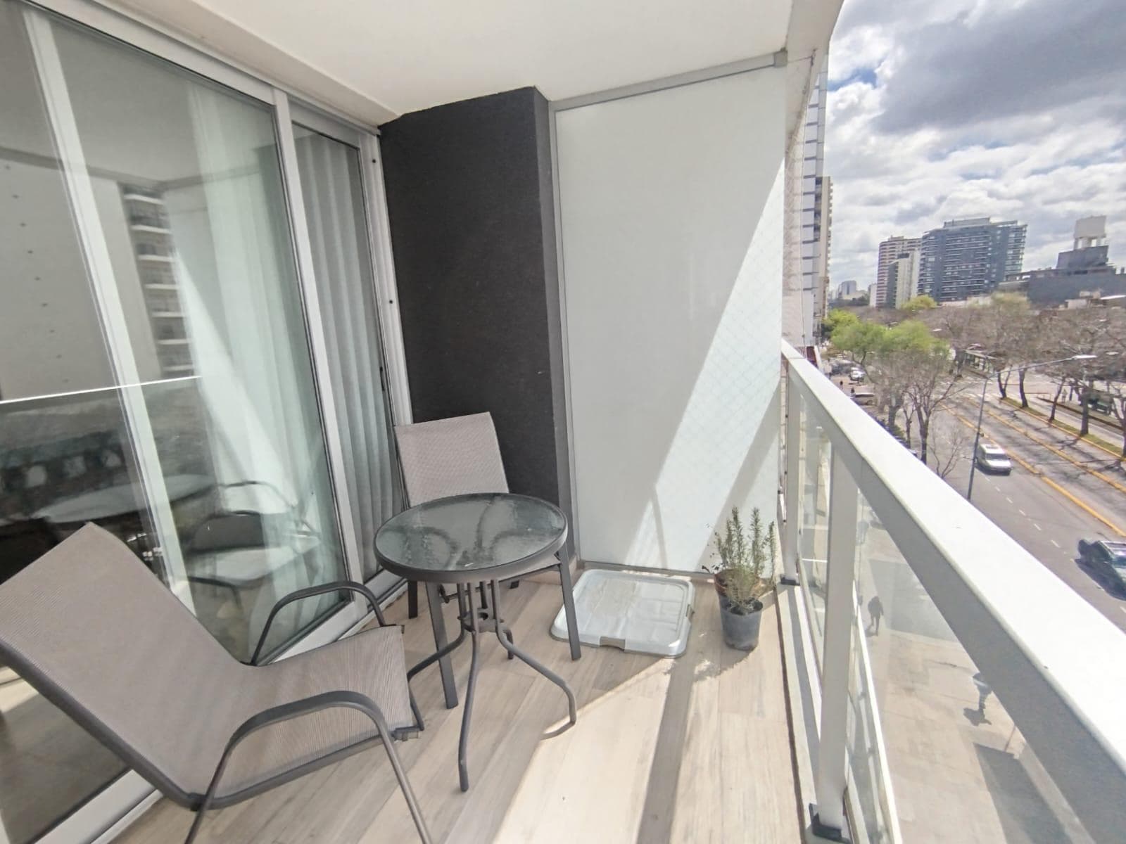 2-Bedroom Apartment for Rent with a Balcony in Florida