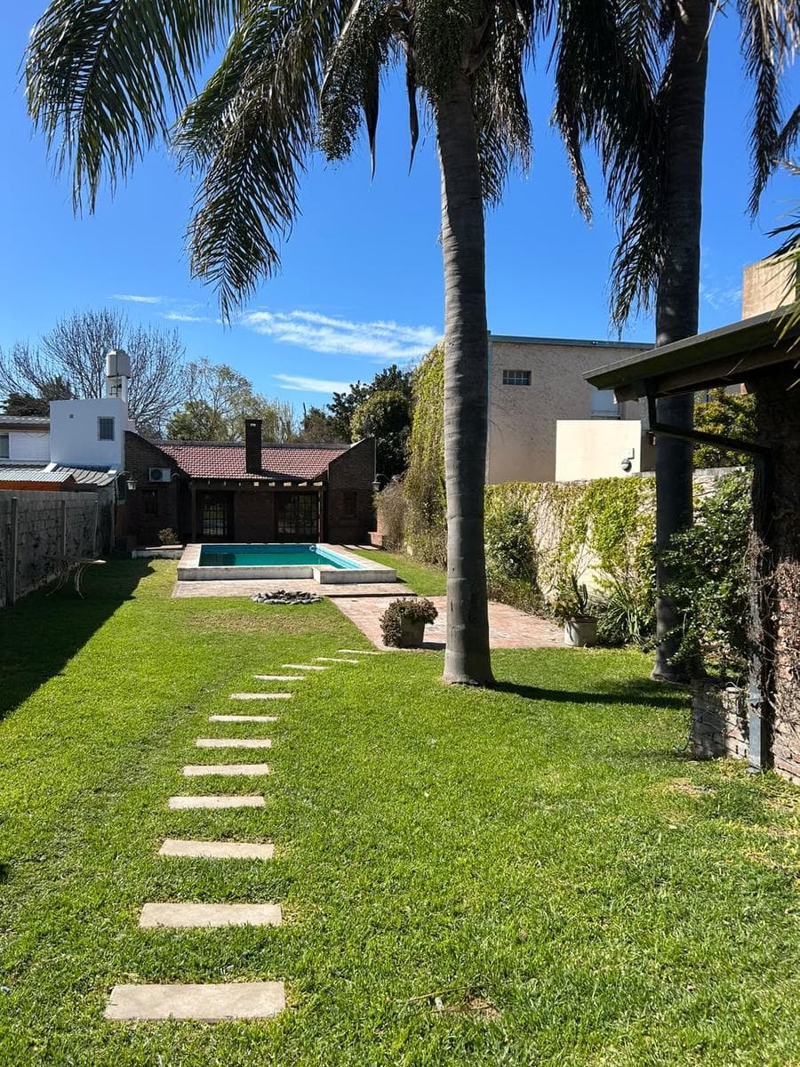 House for Rent in City Bell with a Park and Pool