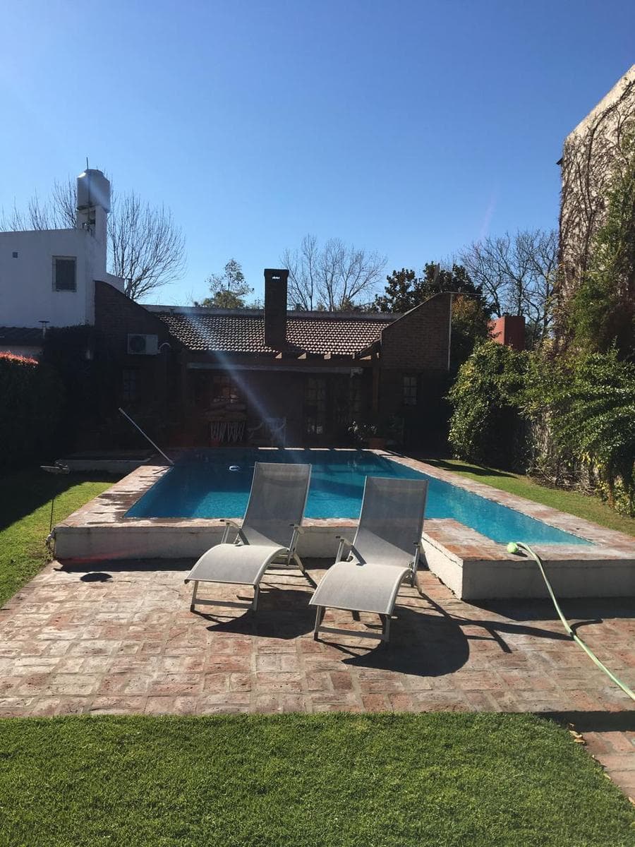 House for Rent in City Bell with a Park and Pool