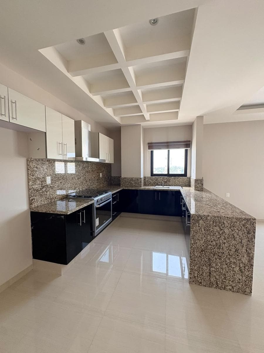 Renta Departamento - Cada Habitación con Baño