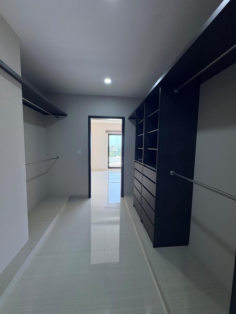 Renta Departamento - Cada Habitación con Baño
