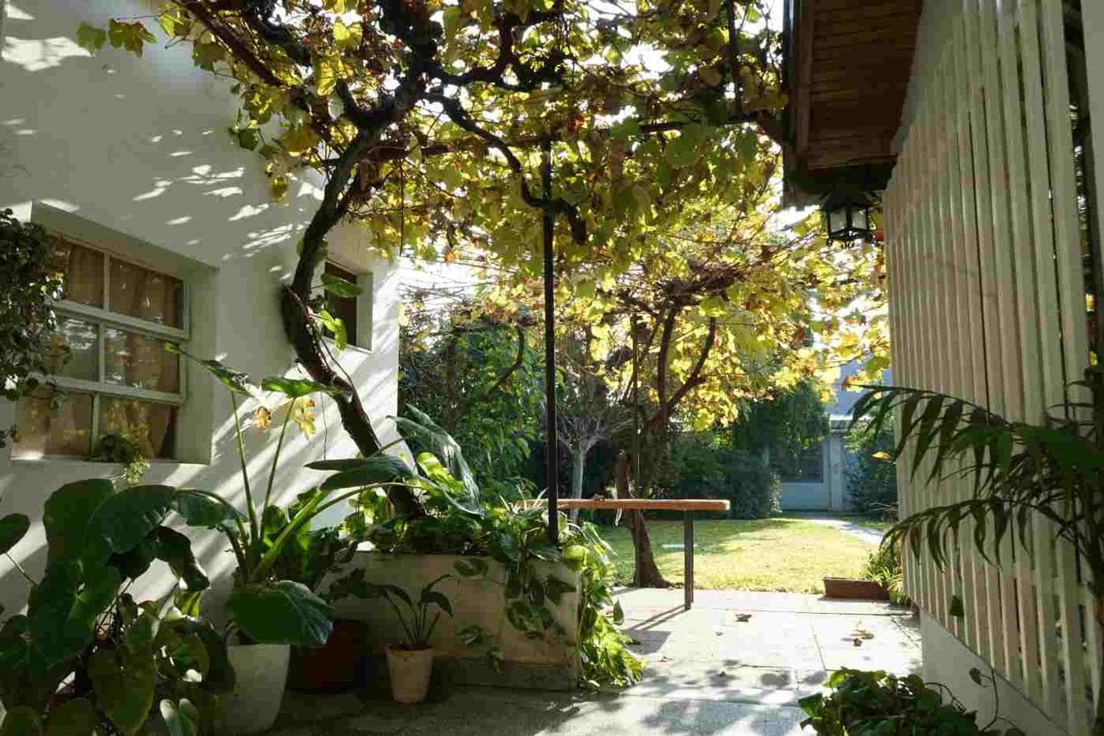 HOUSE FOR SALE: 5 ROOMS, PATIO, BARBECUE, AND GARDEN IN EL LIBERTADOR - LOMA HERMOSA - TRES DE FEBRERO