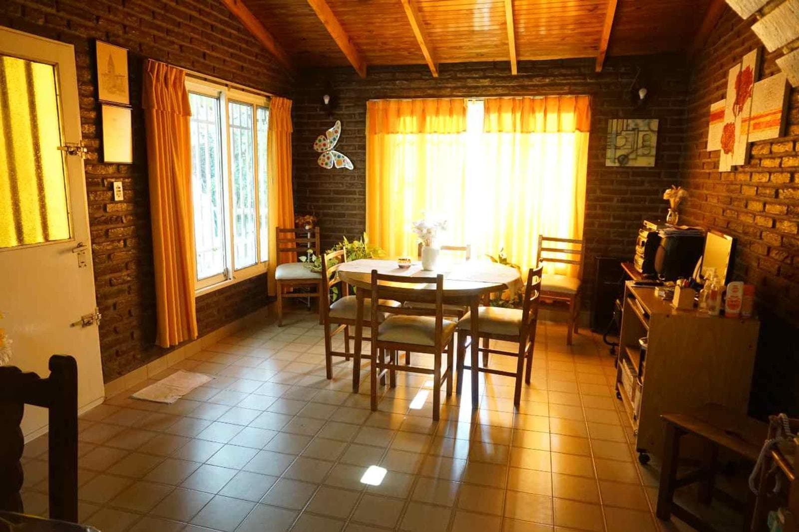 HOUSE FOR SALE: 5 ROOMS, PATIO, BARBECUE, AND GARDEN IN EL LIBERTADOR - LOMA HERMOSA - TRES DE FEBRERO