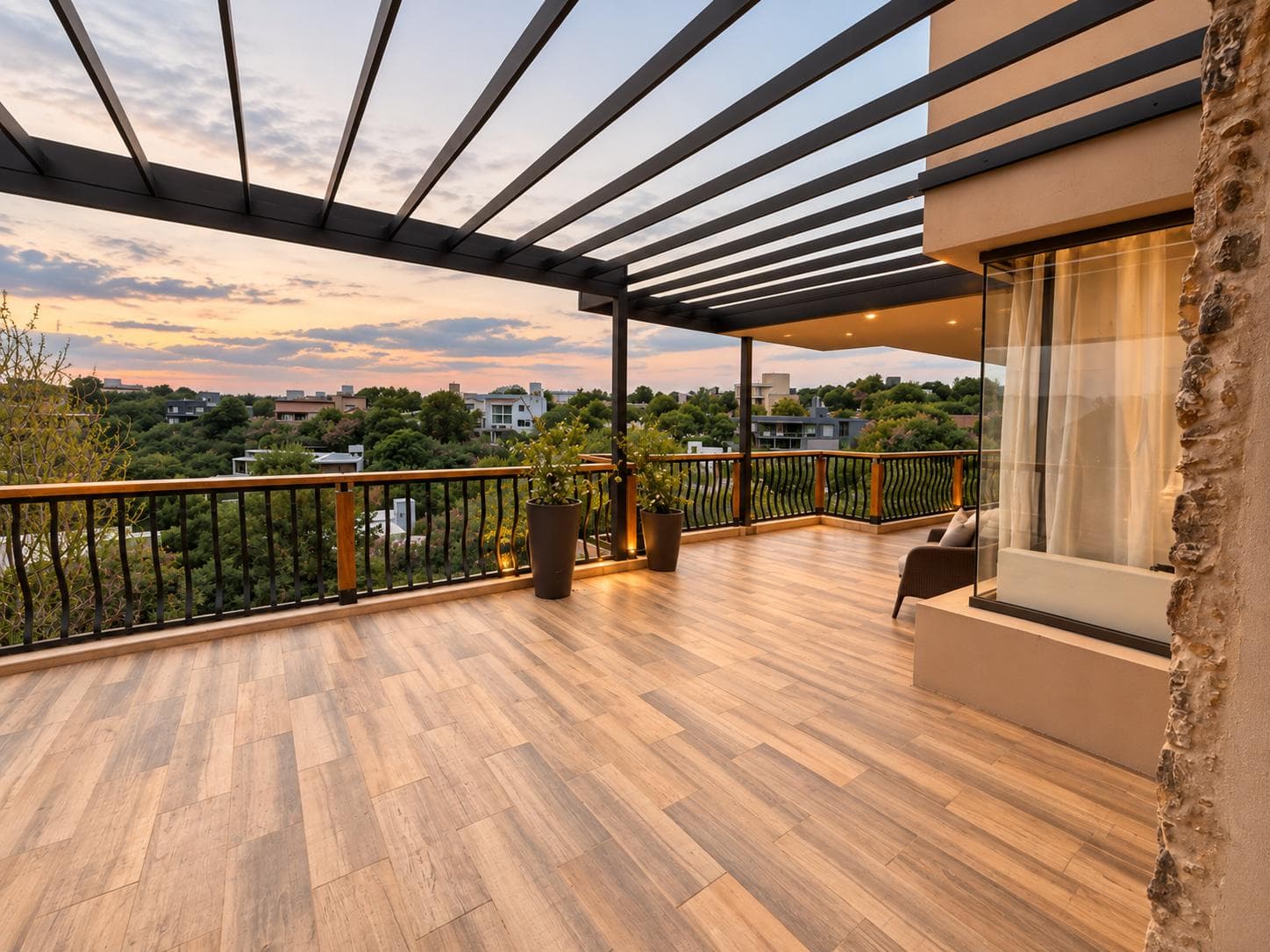5-Bedroom House for Sale in Estancia Q2 with a Great View and a Pool