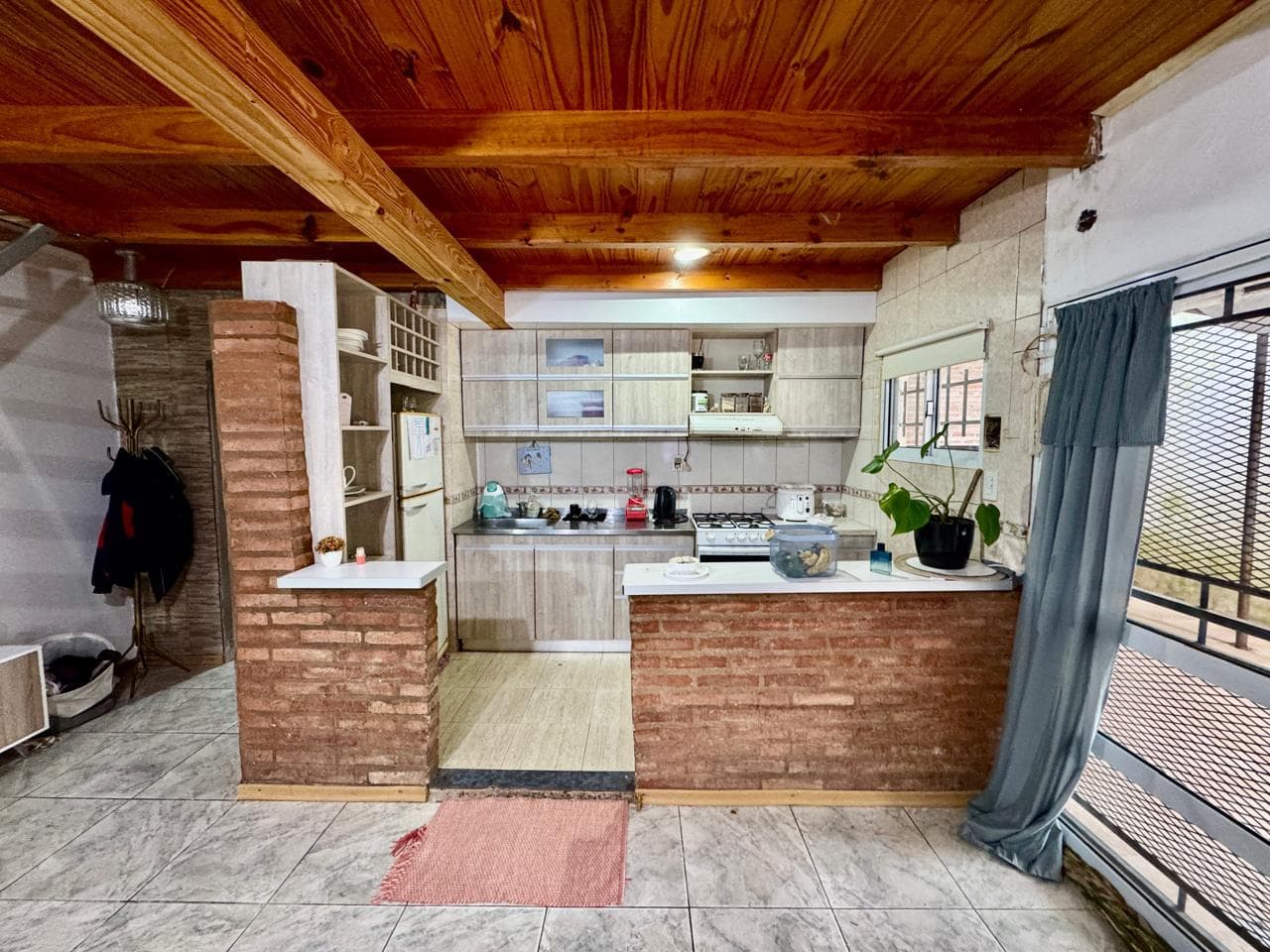 HOUSE, COMMERCIAL SPACE, AND WAREHOUSE FOR SALE