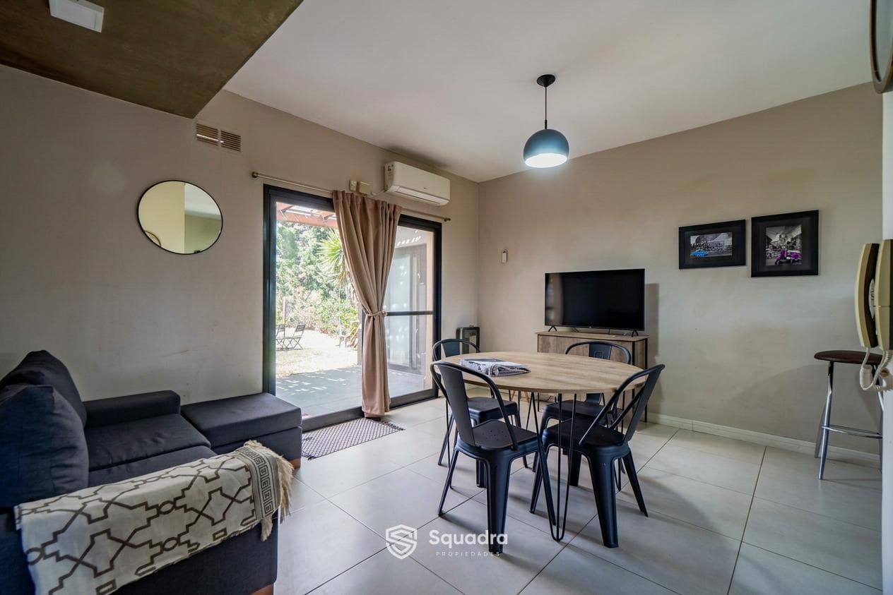 FOR SALE | TRADE - House with 2 versatile bedrooms and a pool - TSD 2, Roldán. QUALIFIES FOR A LOAN.