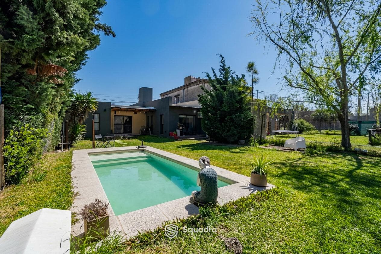 FOR SALE | TRADE - House with 2 versatile bedrooms and a pool - TSD 2, Roldán. QUALIFIES FOR A LOAN.