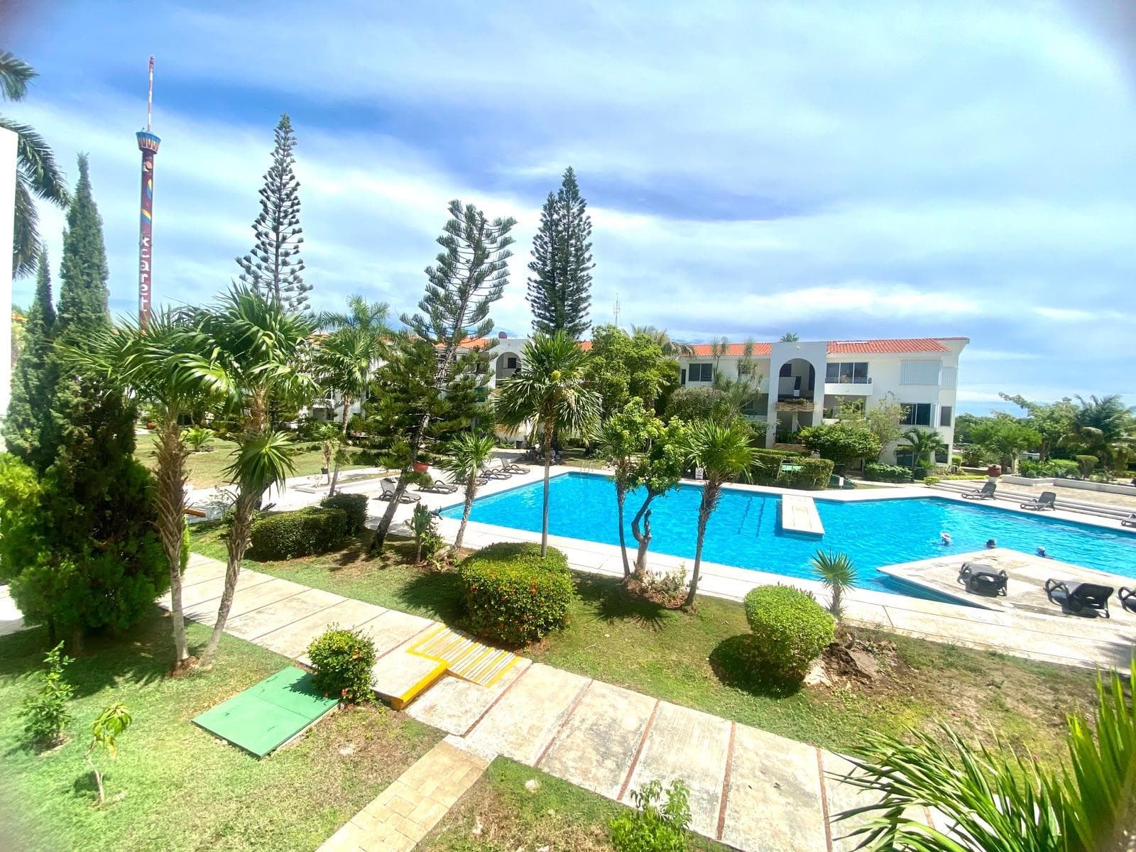Apartment in the Hotel District, PLAYA LINDA Condominium
