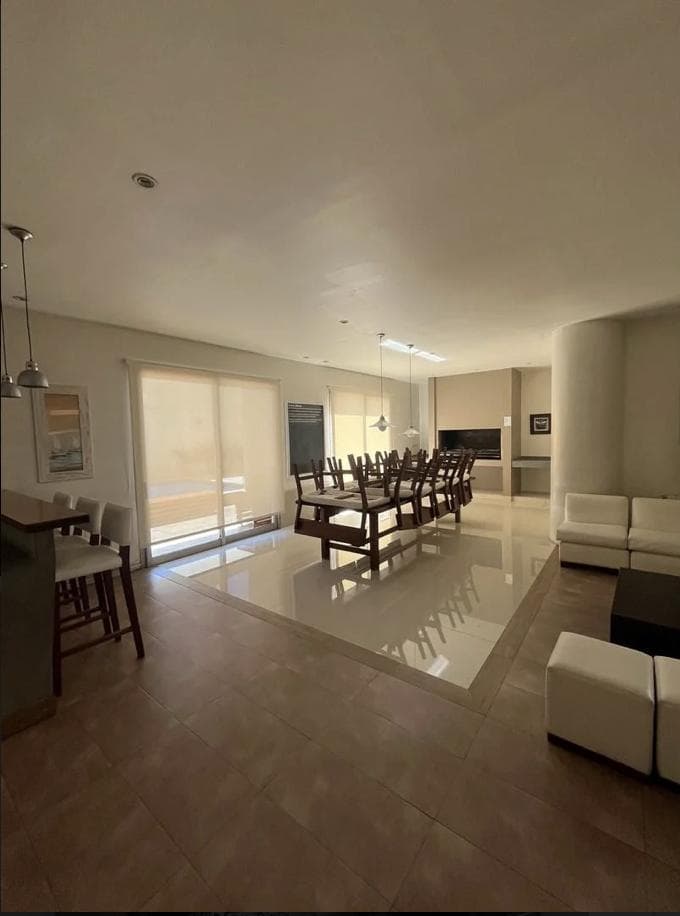 Annual Rental: 3-Bedroom Apartment with Balcony on Av. Libertador in Olivos, Vicente López