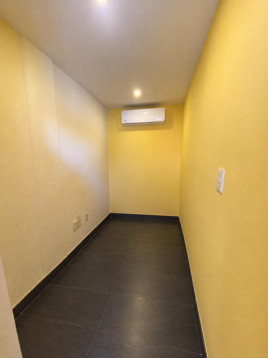 COMMERCIAL SPACE FOR RENT AT PLAZA NICHUPTE, CANCUN, AV. NICHUPTE, SUPMZ 16