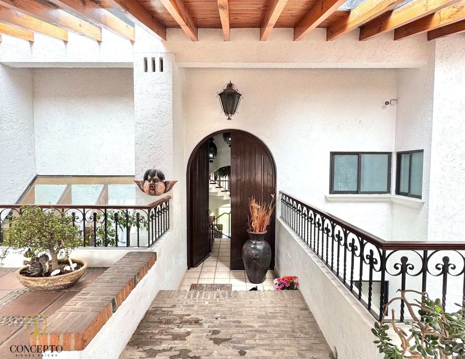 Valle de Bravo-style House at Encinos Golf Club