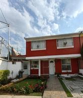 House in a horizontal condominium with a roof garden and balcony in Zapotitlán, Tláhuac