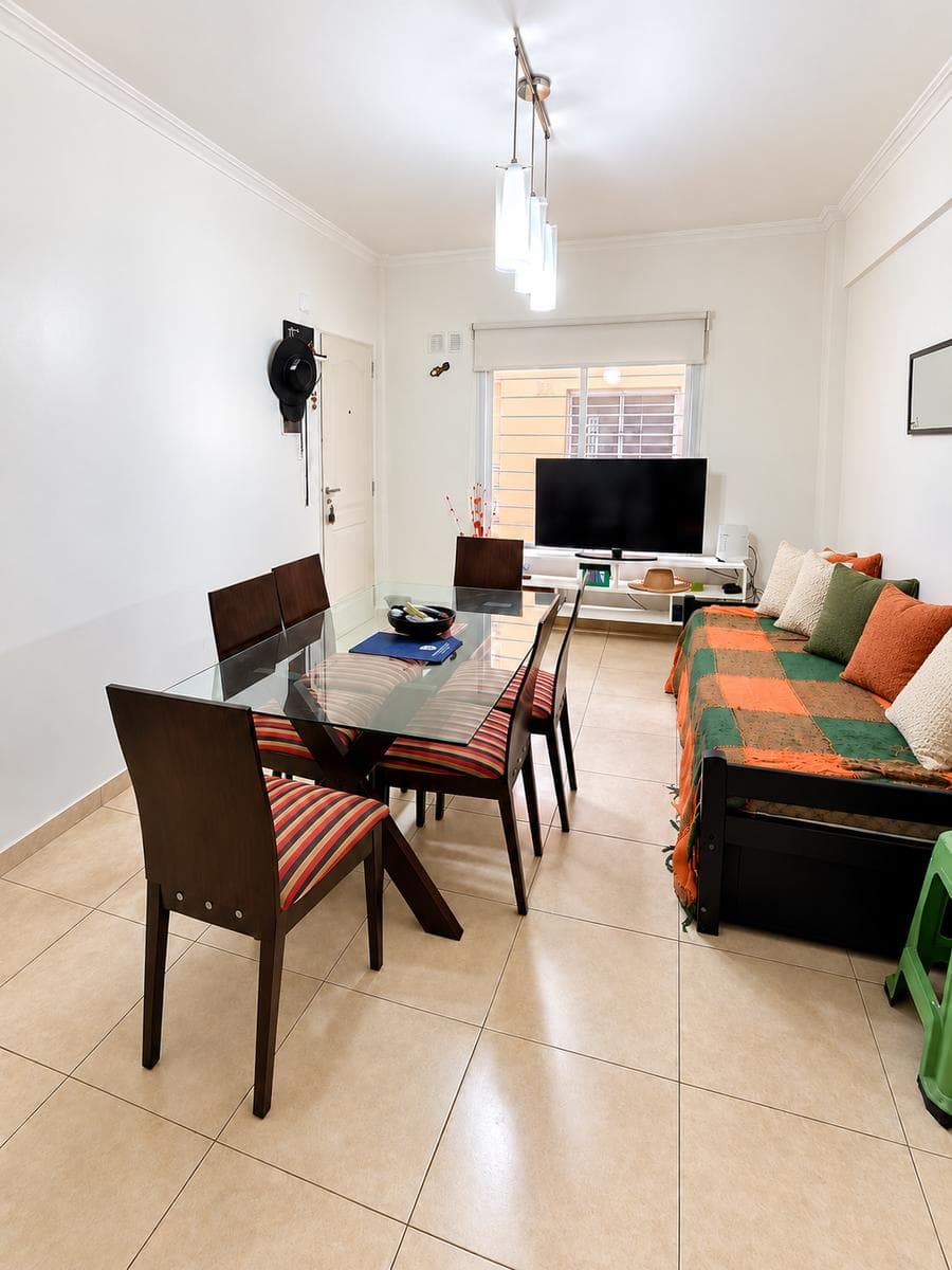 2-room apartment with garage for sale in downtown Morón
