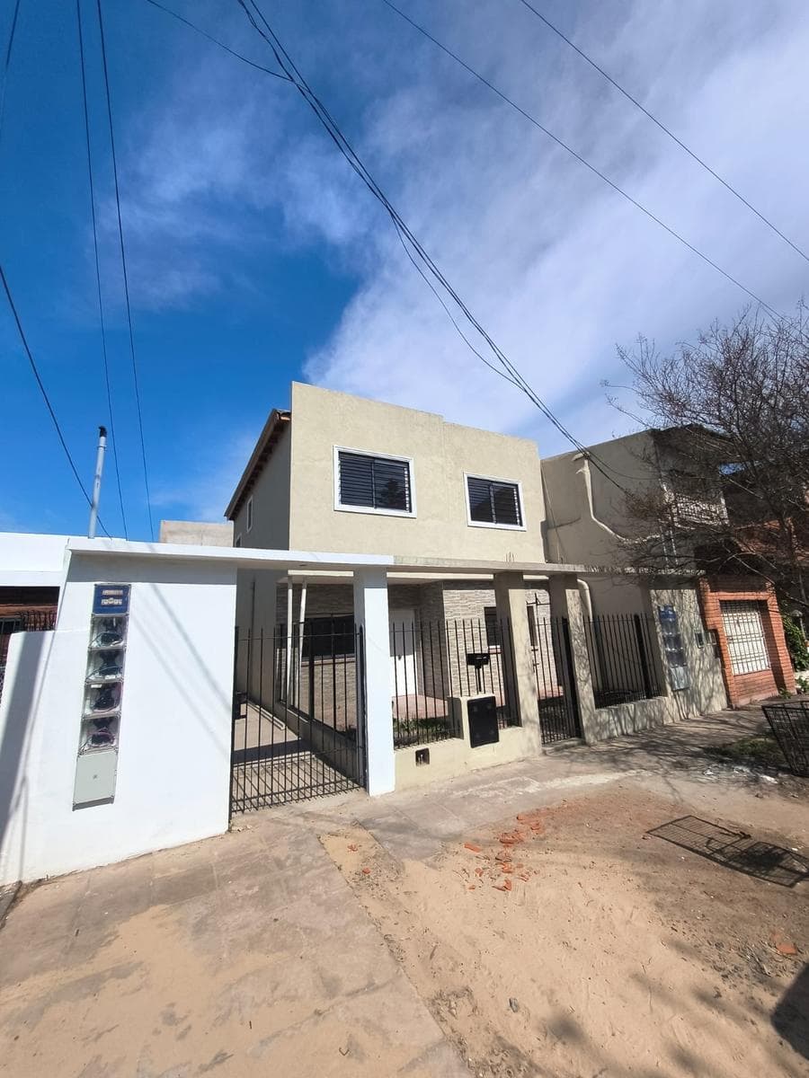 House for RENT