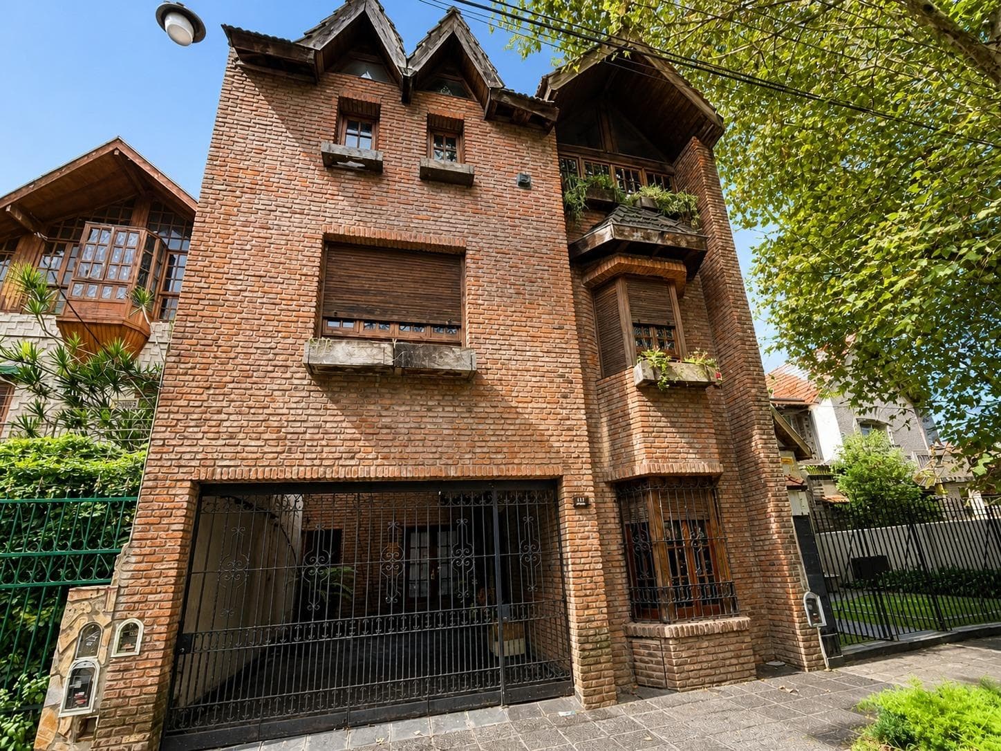 House for Sale: 4 Rooms, Ramos Mejía Norte