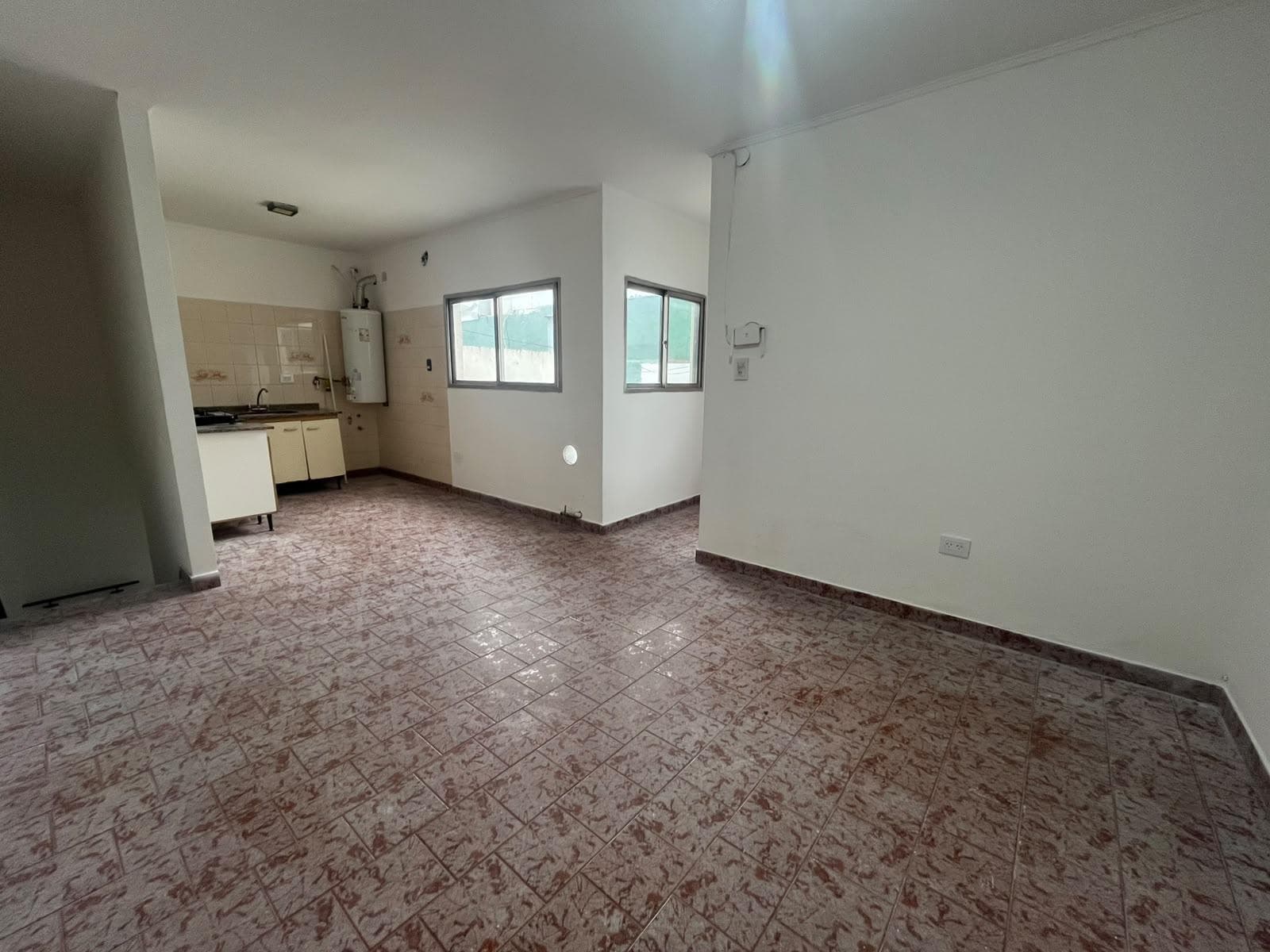 PH 2 ambientes con patio en ALQUILER - WILDE
