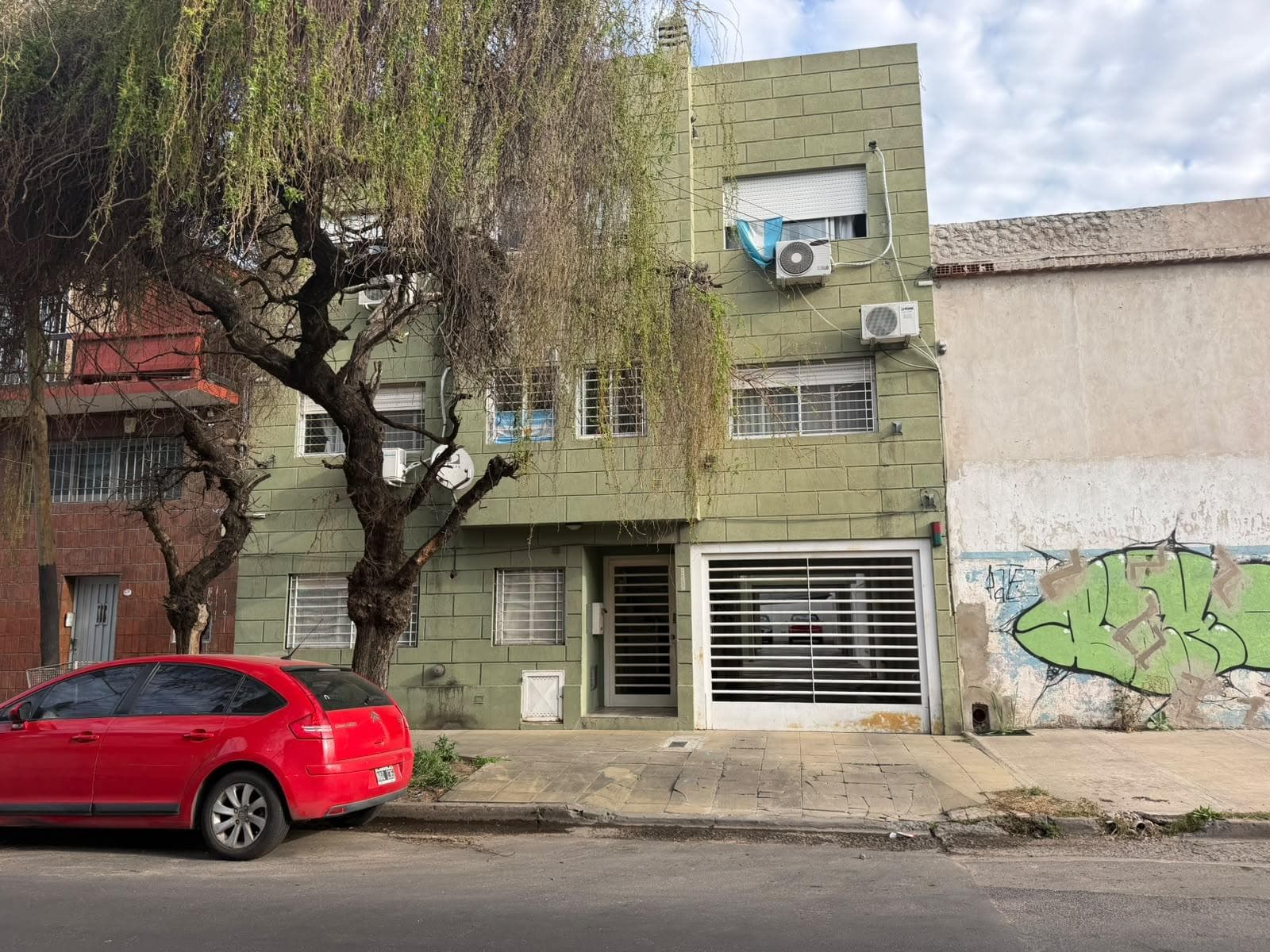 2-Room Apartment for Rent in Caseros
