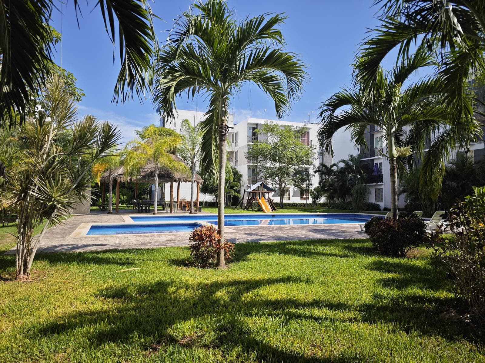 Departamento en Renta en Planta Baja en Palmas Turquesa, Playa del Carmen