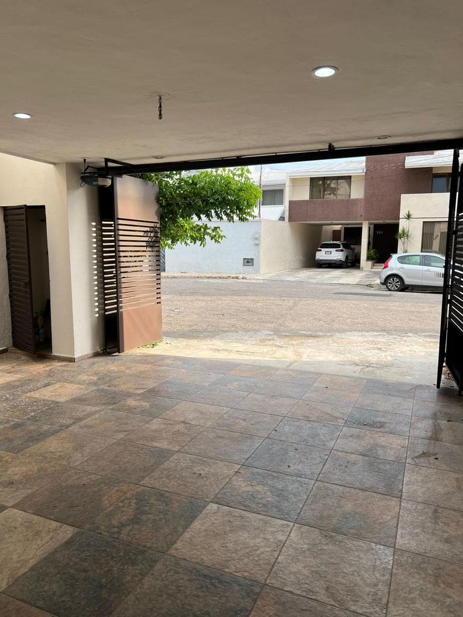 House for Sale in Los Pinos, Mérida, Yucatán