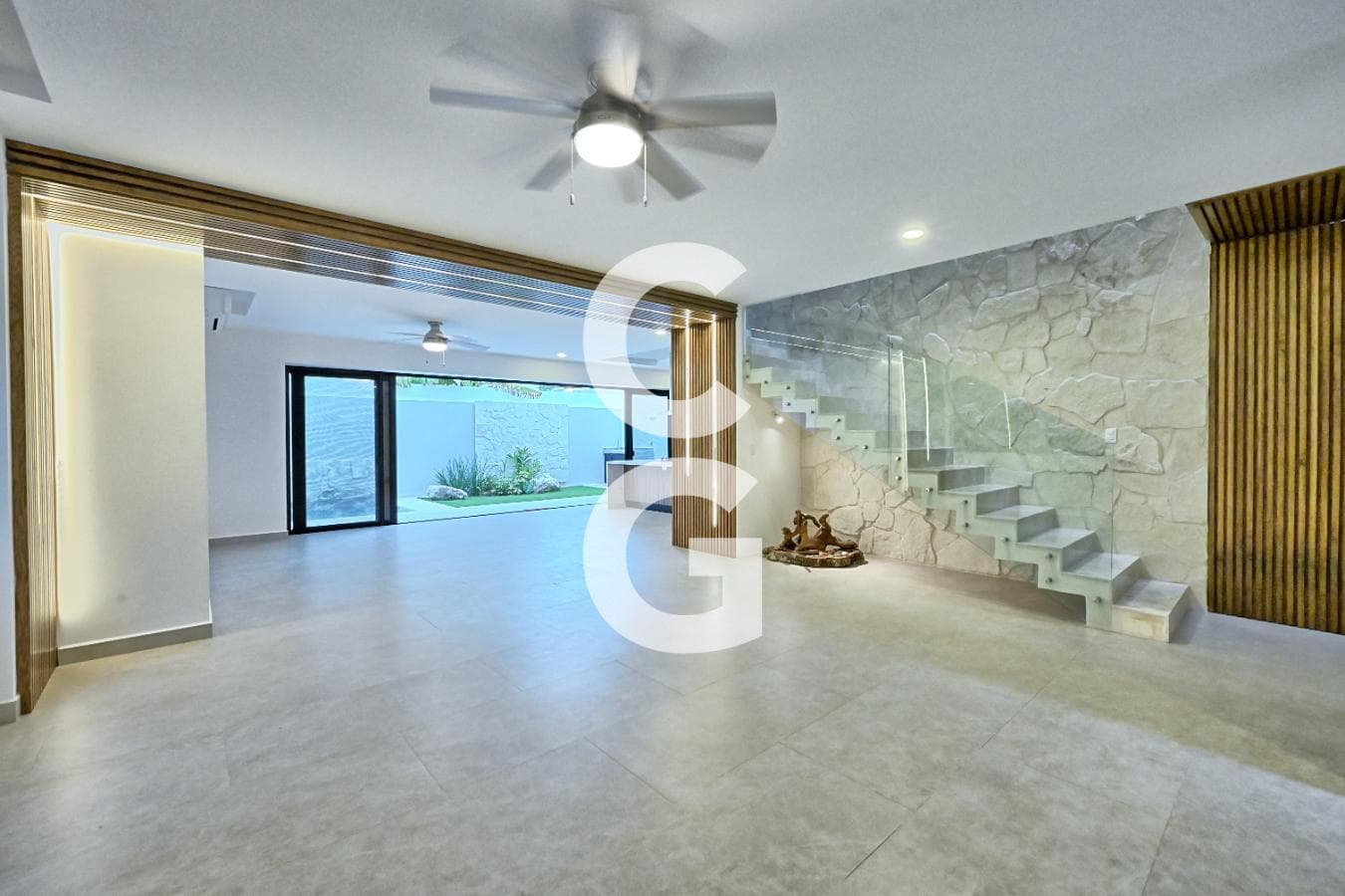 House for Sale in Cancún in the Vía Cumbres Residential Complex with 3 Bedrooms