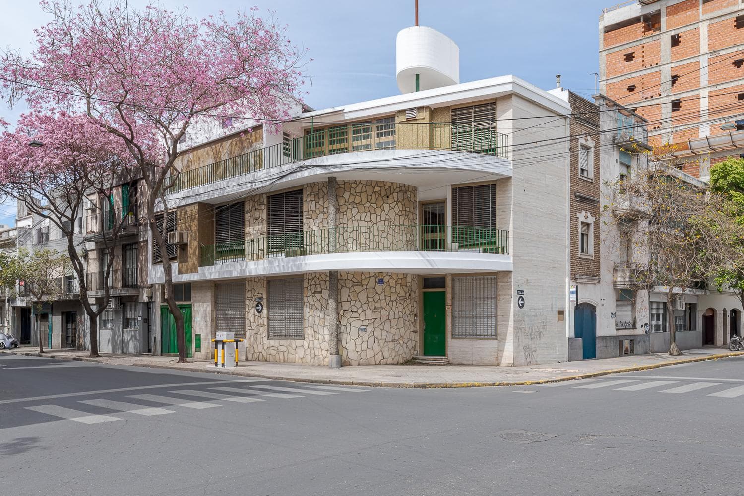 COMMERCIAL PROPERTY FOR RENT IN DOWNTOWN ROSARIO
