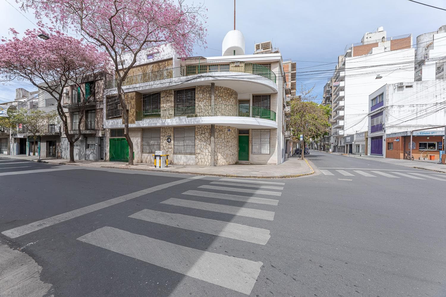 COMMERCIAL PROPERTY FOR RENT IN DOWNTOWN ROSARIO