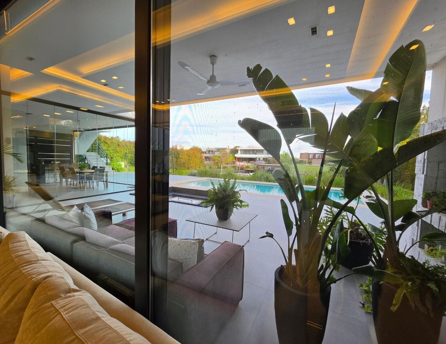 House by the River for Rent in the Albanueva Nautical Neighborhood